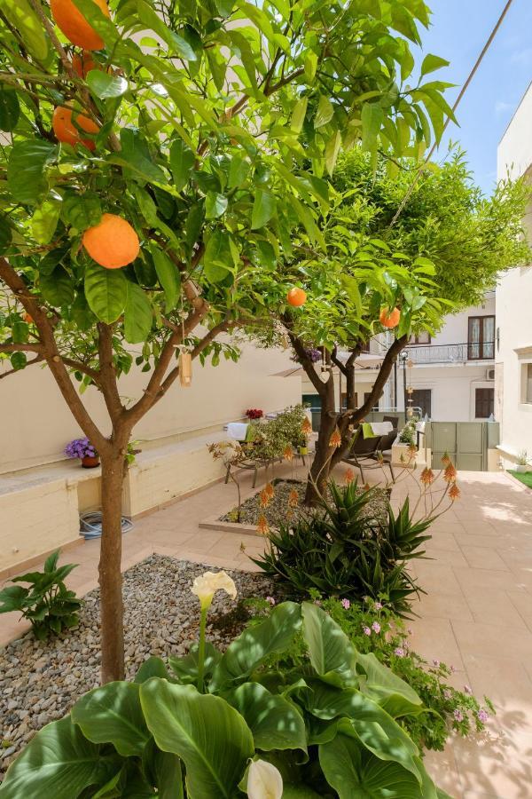 Home With Courtyard In Beating Heart Of Old Town! Chania  Exteriér fotografie